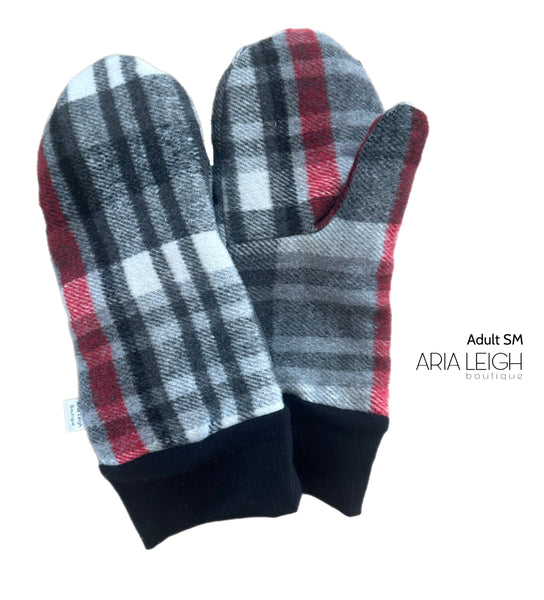 Adult Mittens (Small)